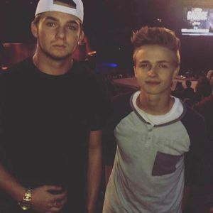 Meet your Posher, Ellis